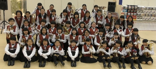 日光市今市第三小学校吹奏楽部の今市イオンでの演奏会を取材しました。 2015.3.1
